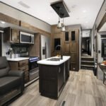 La cocina en un Jayco Eagle 317RLOK